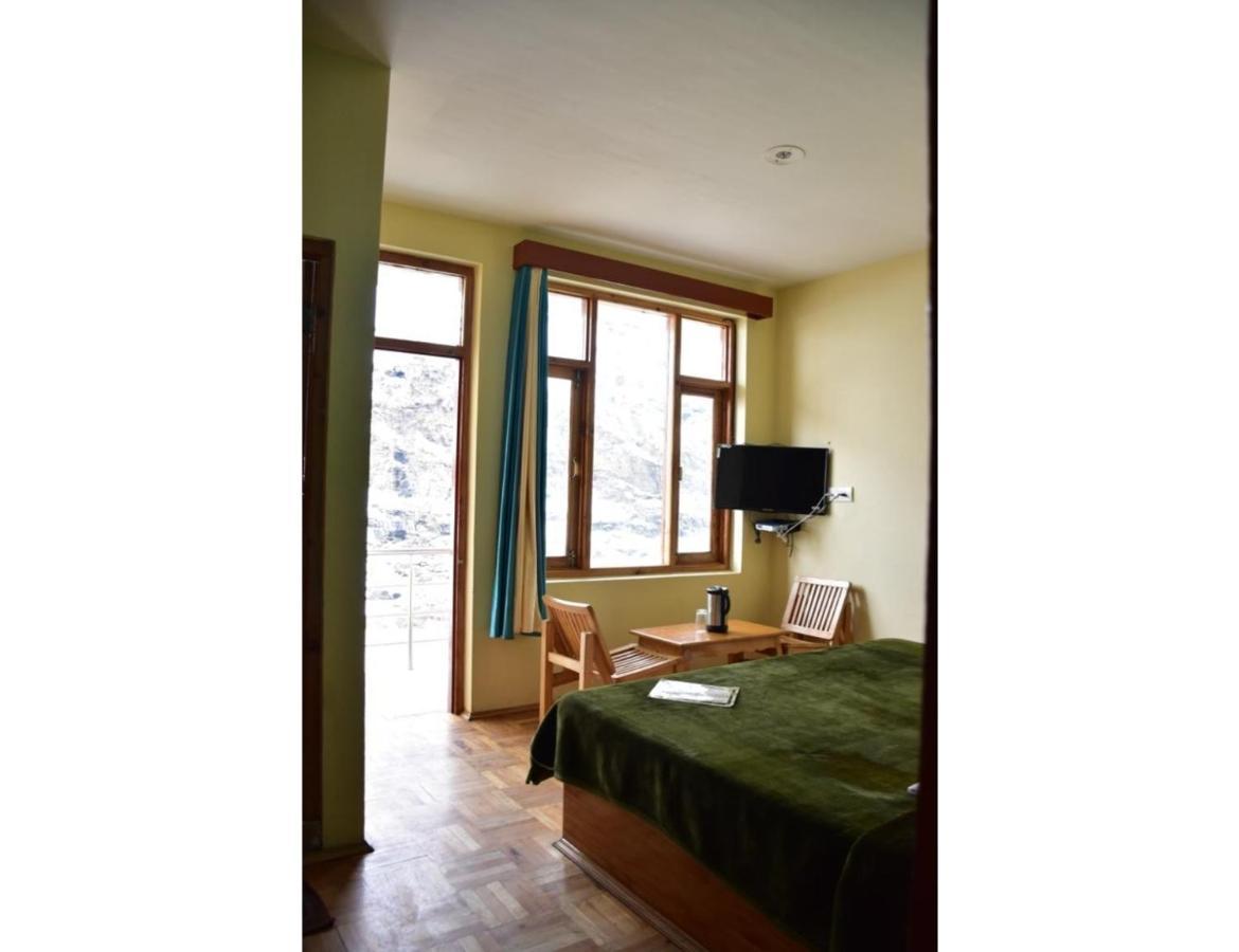 Hotel Peak View, Lahaul Sissu Екстер'єр фото