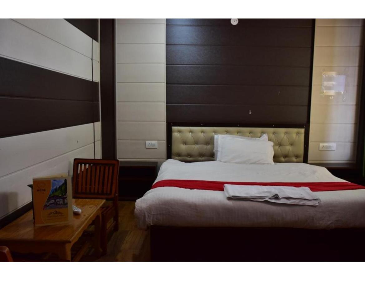 Hotel Peak View, Lahaul Sissu Екстер'єр фото